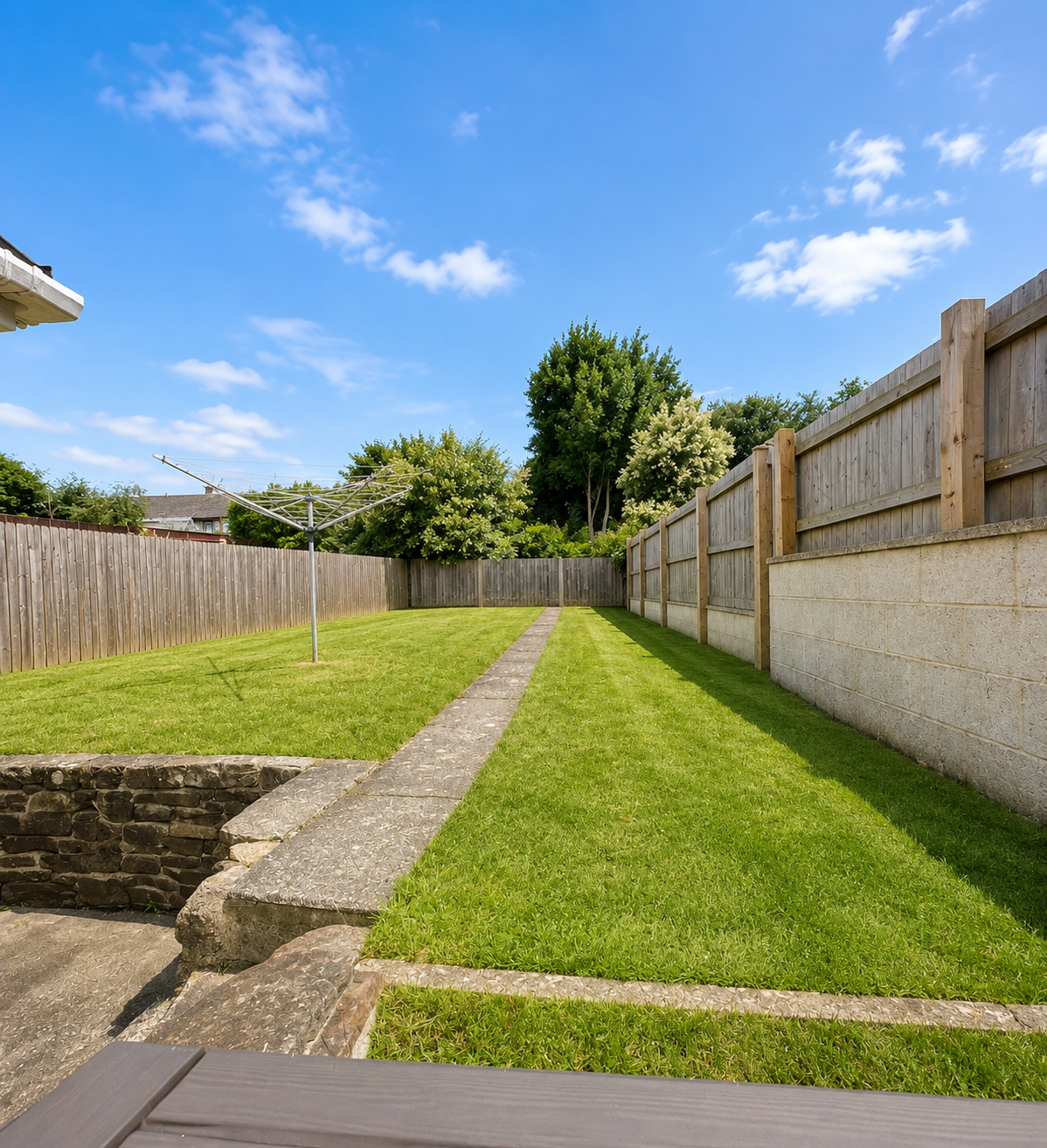 Riverside House landscaped back garden